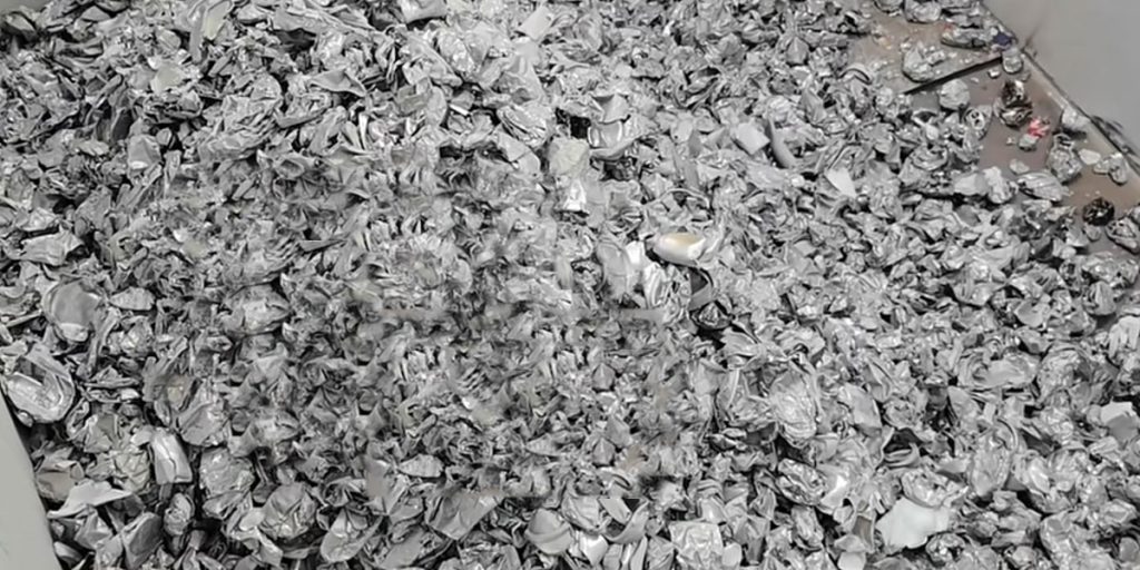 Beverage Cans Depainting