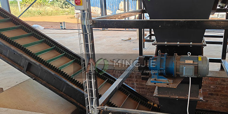 Feedstock Conveying